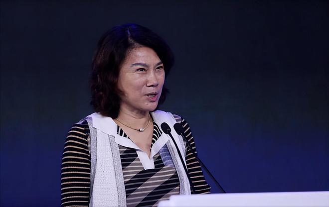 格力电器董明珠最新消息_格力电器回应董明珠被停职审查事件，澄清公司内部管理与决策_格力董明珠最新新闻