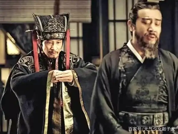 三国时期曹魏权臣_曹魏权臣_荀攸与曹魏权力中心的关系
