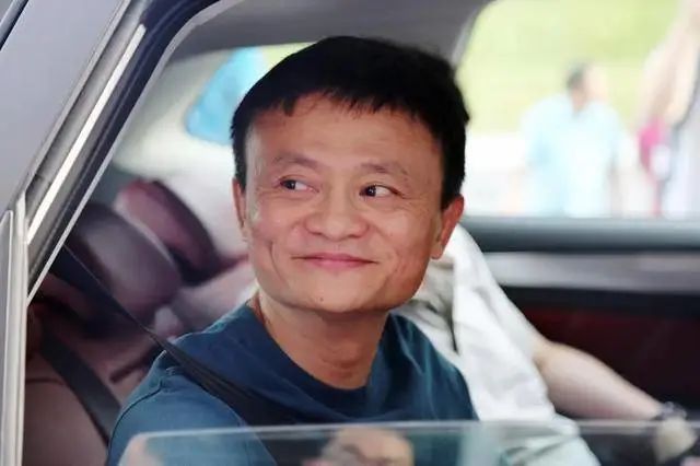 老马那些事, 马云：商业巨头的传奇，他的成功是否只是一场幸运的赌局？
