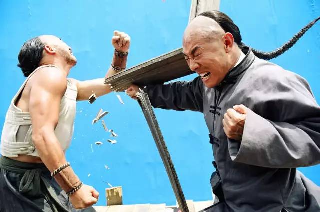 李连杰的电影全是经典_李连杰导演经典作品合作的电影_李连杰的经典合作导演与作品