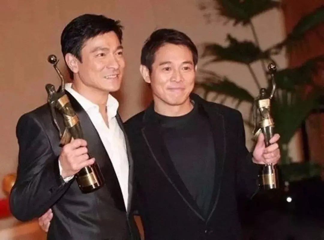 李连杰的经典合作导演与作品_李连杰导演经典作品合作的电影_李连杰的电影全是经典