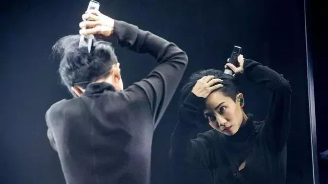 陈奕迅的演唱会现场，观众情绪高涨_陈奕迅震撼现场_陈奕迅演唱会发火
