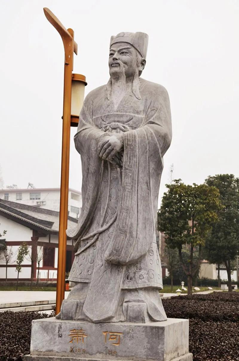 萧何的政治才能与军事贡献_萧何的政治才能与军事贡献_萧何的政治才能与军事贡献