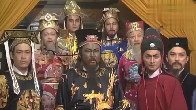 《包青天》中的包拯_包拯与明清小说中的包青天_明清包拯小说包青天中的人物