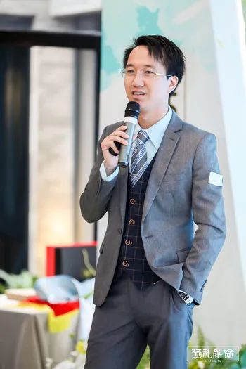 何享健的危机管理与决策思考_决策危机案例_危机决策模式