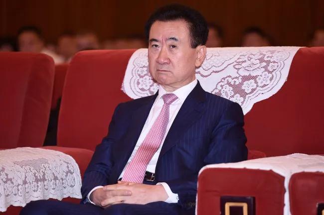 万达王健林控股_王健林与万达集团的崛起_王健林万达集团创办人兼董事长