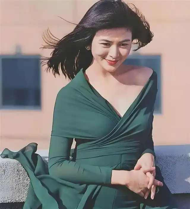 关之琳的影坛影响力与后辈激励_关之琳评价_关之琳负面