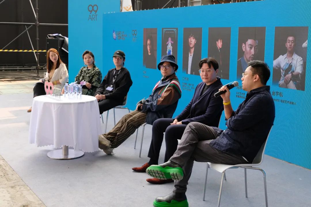 讨论货币形式的演变与数字货币_探讨NFT如何丰富数字货币市场：提升艺术创作与交易的全新方式_货币的数字技术