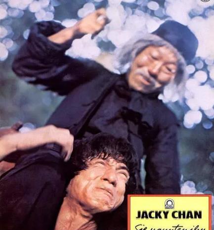 成龙：电影中的传奇故事_成龙电影传奇故事中的女演员_传奇成龙