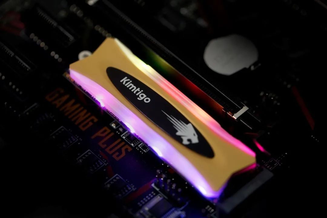 金泰克nvme固态硬盘怎么样_NVMe存储选择：金泰克TP3500 SE 1TB的性能分析_请大家慎选金泰克的内存