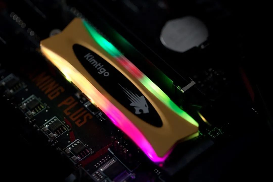 NVMe存储选择：金泰克TP3500 SE 1TB的性能分析_请大家慎选金泰克的内存_金泰克nvme固态硬盘怎么样