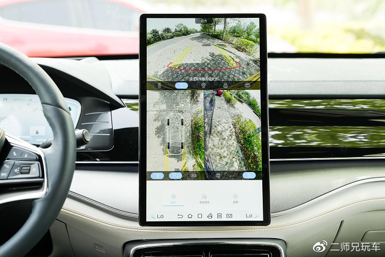 新能源汽车与燃油车：谁才是市场的真正赢家？_燃油新能源_燃油车大势已去